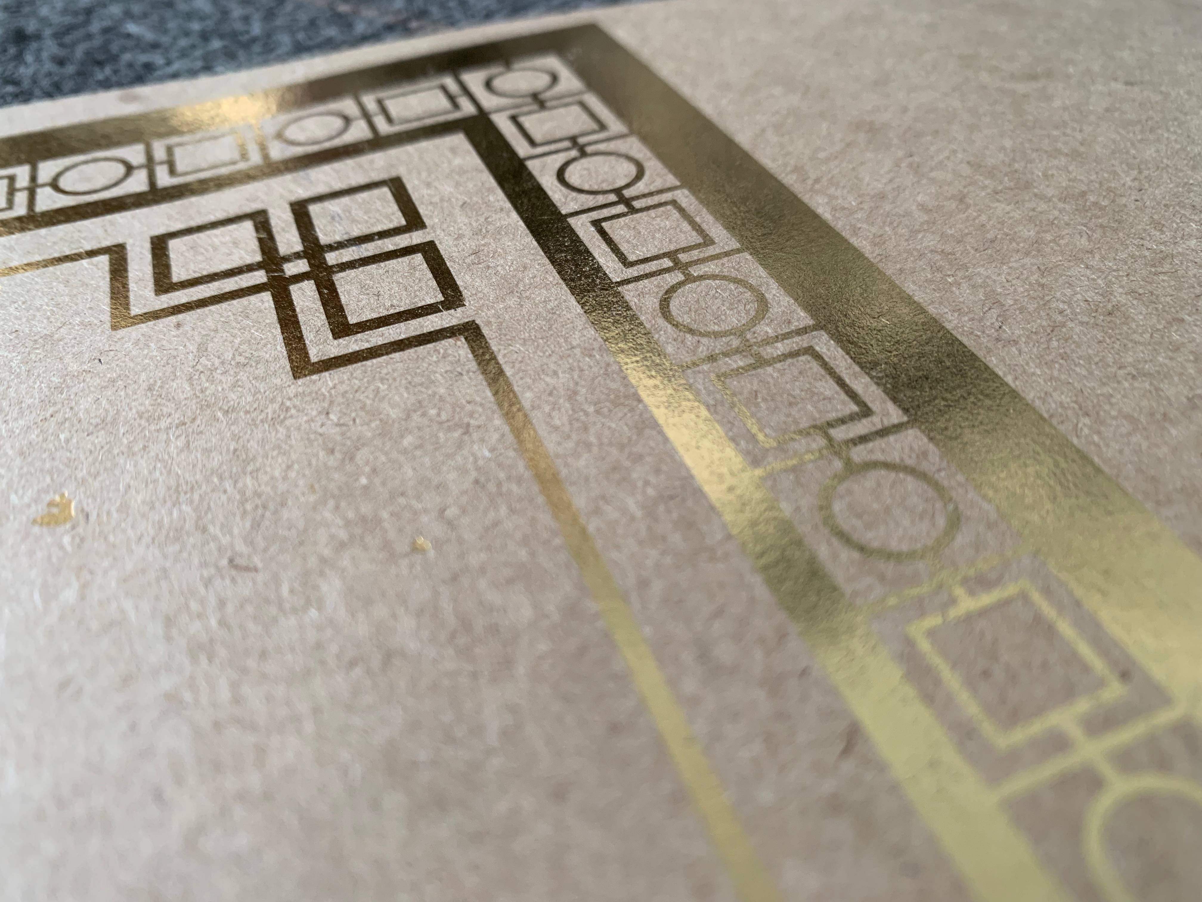 上海包裝印刷廠解析：包裝盒糊盒工藝全指南及定製優勢